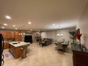 LA Mirage Villa Cheerful Coachella 4 Br House